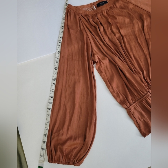 Eclair Tan Satin Feeling Round Neck Elastic Waist Long Sleeve Blouse - Picture 5 of 7